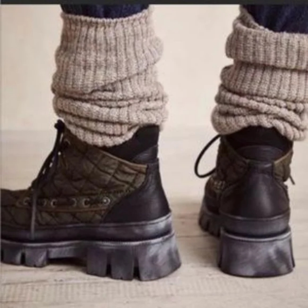 Free People Quilted Dawn Hiking Boot 38/8 NIB - Picture 3 of 11